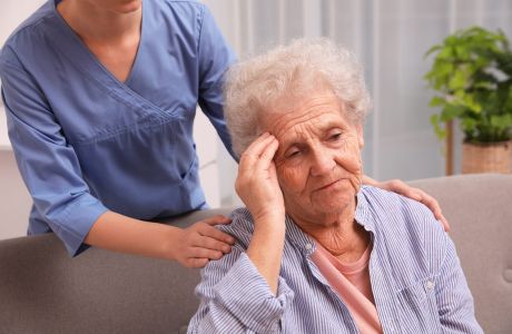 Helping Seniors Cope with Anxiety: Essential Tips - Home Care Assistance Sydney City & East